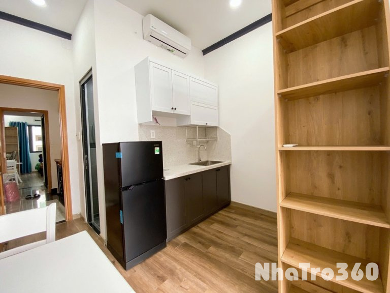 Studio Full Nội Thất Có Ban Công Gần Sân Bay