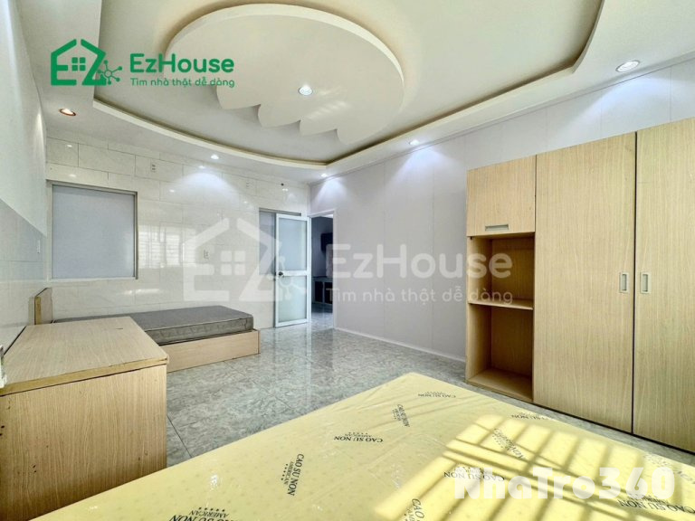 Full nội thất, 1pn, tách bếp, cửa sổ trời, tự do