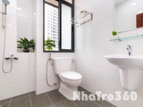 Căn Hộ 1 Phòng Ngủ Full Nội Thất Gần Sân Bay