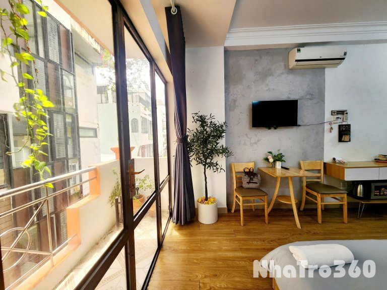 Căn hộ ngay trung tâm quận 1, bancol view siêu chill, gần bệnh viện Nhiệt Đới