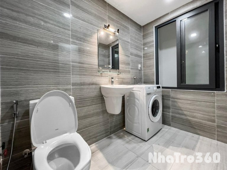 Studio full nội thất có máy giặt riêng gần quận 10