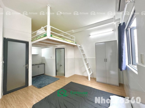 Có gác, cửa sổ lớn, full nội thất, sàn gỗ, 3tr9