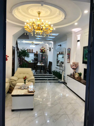 CHO THUÊ NHÀ NGUYÊN CĂN FULL NỘI THẤT – NGỌC LÂM, LONG BIÊN - 16 TRIỆU/THÁNG