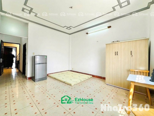 Tách bếp, ban công, Full nội thất, quận 6