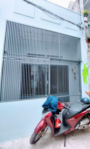 CHO THUÊ NHÀ NGUYÊN CĂN 1 TRỆT 1 LỬNG, 32M2, 1PN GIÁ TỐT – Đ.QUANG TRUNG, P.14