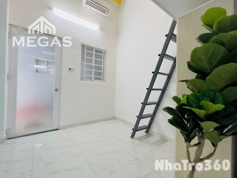 Full nội thất, có gác, được free 2 xe, thang máy