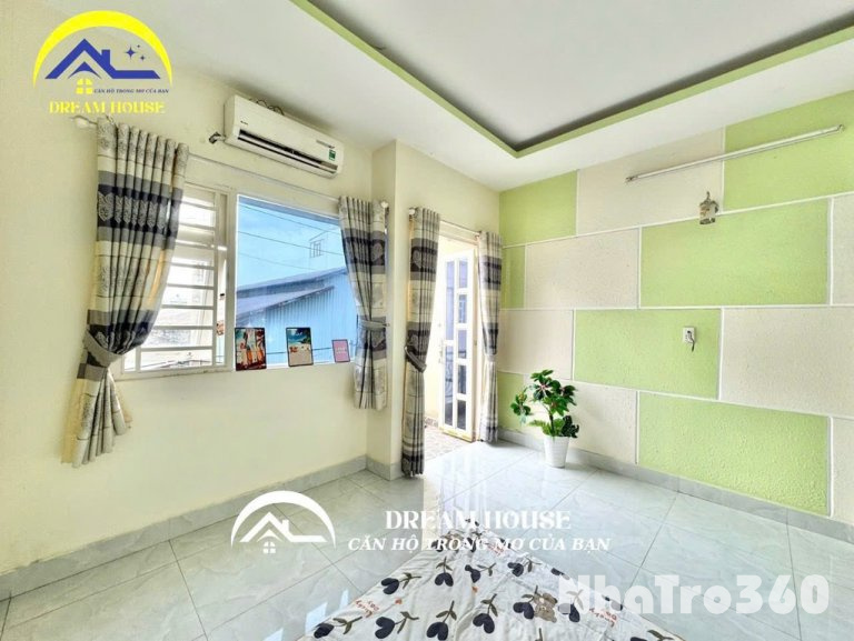 Ban công, tách bếp, rộng thoáng, 3tr9