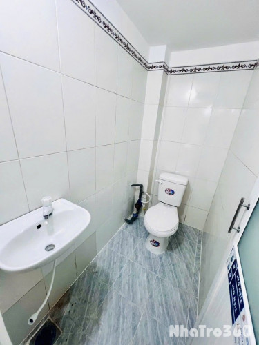 Nội thất cơ bản, gác, cửa sổ trời, tự do, giá rẻ