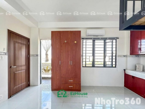 Ban công, full nội thất, rộng thoáng