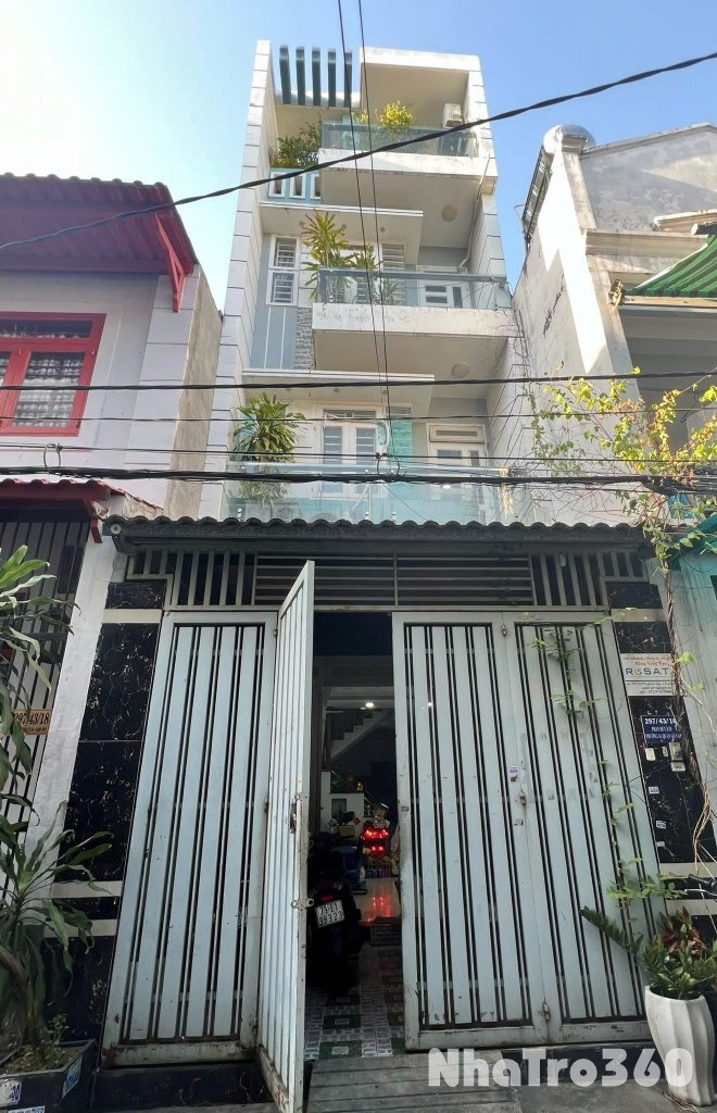 NHÀ MỚI 4PN – 5WC – VỊ TRÍ ĐẮC ĐỊA NGAY SIÊU THỊ EMART PHAN HUY ÍCH