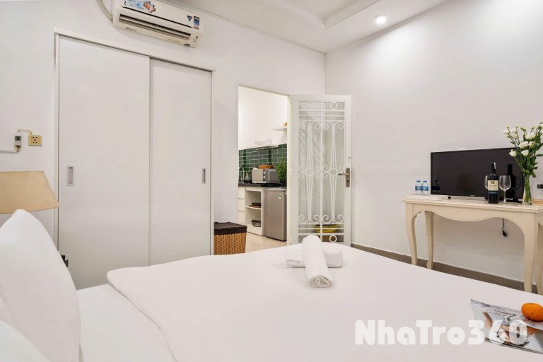 Cho thuê căn hộ 1PN, Q1, đường Đề Thám, gần cầu Ông Lãnh, Công viên 23 Tháng 9, ĐH Văn Lang