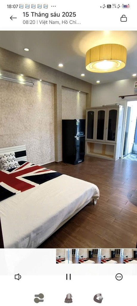 Phòng đang trống, có thể dọn vào ở liền