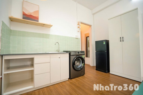 Căn hộ ngay trung tâm quận 1, máy giặt riêng, view bancol siêu chill gần UEH, hồ con rùa, đại học Văn Lang