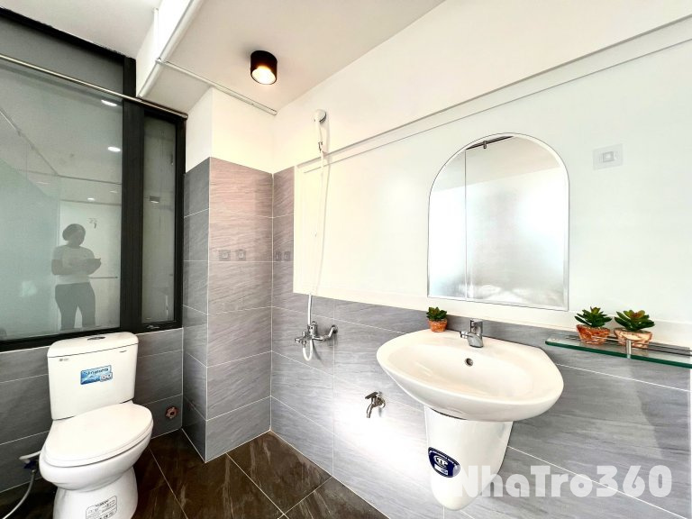 Siêu phẩm Penthouse ban công full nội thất gần Kcx, Ufm, go, di chuyển q1,4,8 trong 5ph