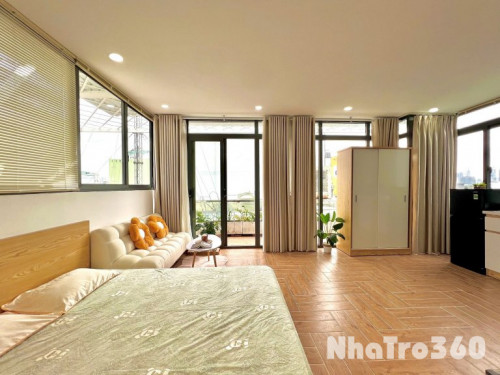 Siêu phẩm Penthouse ban công full nội thất gần Kcx, Ufm, go, di chuyển q1,4,8 trong 5ph