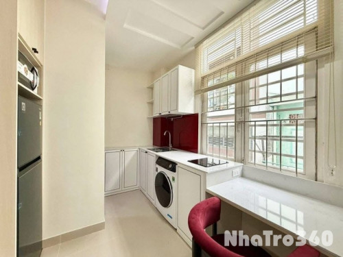 Full nội thất, cửa sổ trời, tự do, giá rẻ