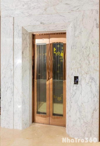 Nhà mình cho thuê nhà mới, căn góc, Thái Hà; vỉa hè 112m2* 5T- 44 Tr