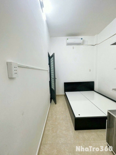 PHÒNG STUDIO NGAY NGÃ TƯ BỐN XÃ