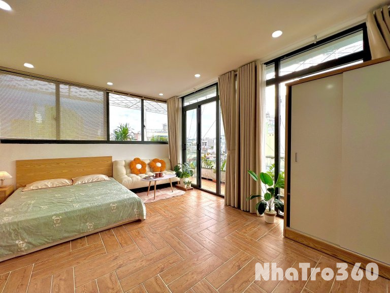 Siêu phẩm Penthouse ban công full nội thất gần Kcx, Ufm, go, di chuyển q1,4,8 trong 5ph