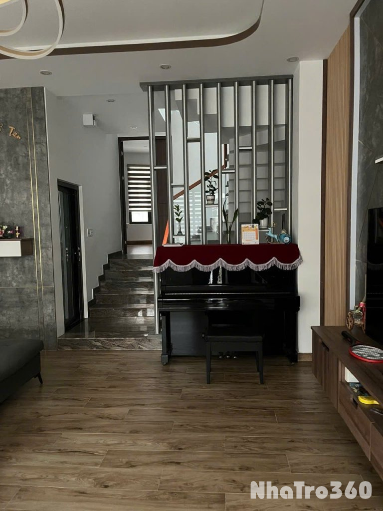 CHO THUÊ NHÀ NGUYÊN CĂN PHÙ ĐỔNG THIÊN VƯƠNG P8 ĐÀ LẠT - 5PN, HẦM ĐẬU XE, FULL NỘI THẤT