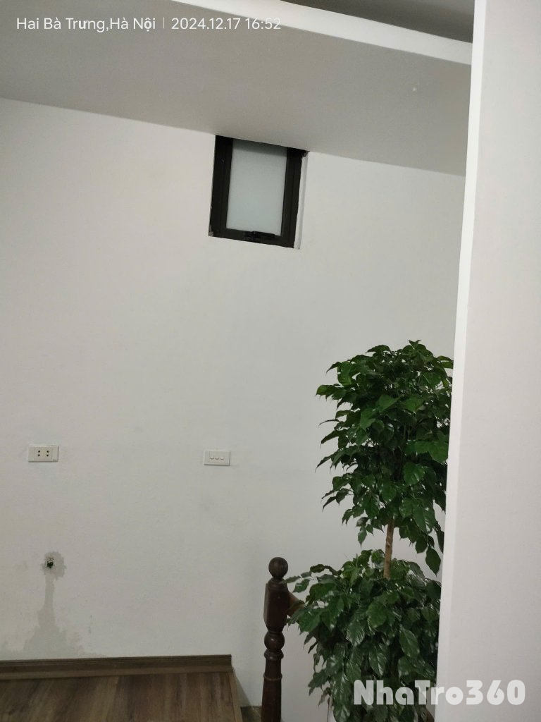 Cho thuê nguyên căn ngõ Tân Lạc - Đại La 15m, 5 tầng, mặt tiền 3.5m, 5 tr/th Hai Bà Trưng.