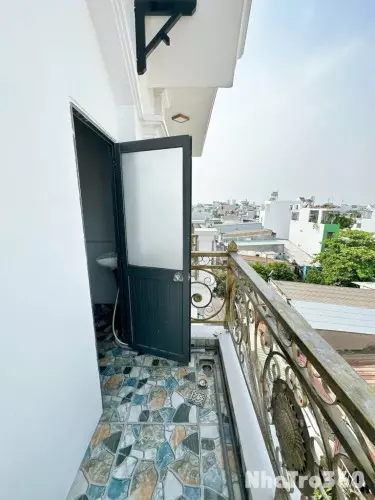 PHÒNG STUDIO BAN CÔNG NGÃ TƯ BỐN XÃ