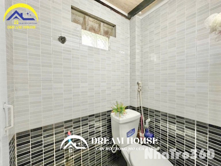 PHÒNG TRỆT GÁC – GẦN NGÃ 4 BỐN XÃ – GẦN VHU