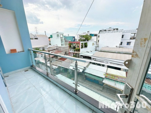 Phòng trọ có ban công thoáng mát - Hồ Ngọc Lãm