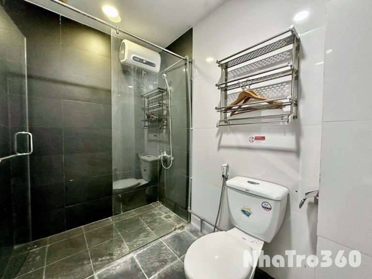 Căn Hộ Full Nội Thất Thang Máy Đh UEH Quận 5