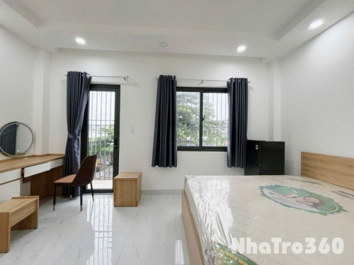 Studio ban công, của kính, full nt, 40m2 siêu rộng, 5p qua q1,4,8.