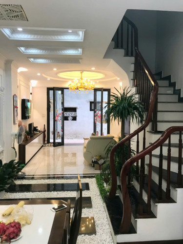 CHO THUÊ NHÀ NGUYÊN CĂN, 5 TẦNG, FULL NỘI THẤT, 6 NGHỦ – NGỌC LÂM, LONG BIÊN
