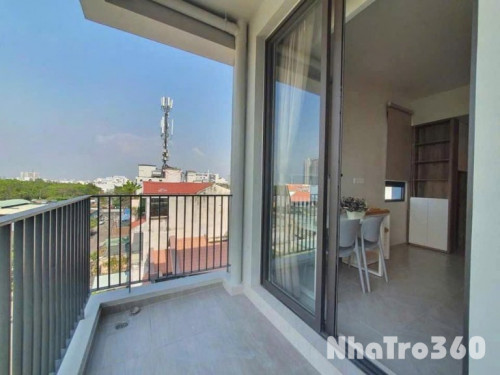 STUDIO MỚI 100% FULL NỘI THẤT BAN CÔNG, CỬA SỔ THOÁNG MÁT, GẦN LOTTE MART, CRESCENT MALL, TDTU, RMIT