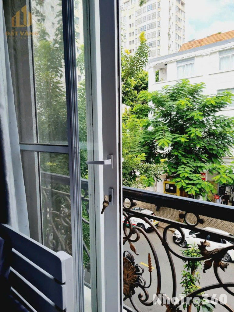 Cho thuê căn hộ 1 phòng ngủ/studio có ban công, full nội thất tại phường Tân Phong quận 7 gần Lotte, RMIT, TDTU, SCVIVO