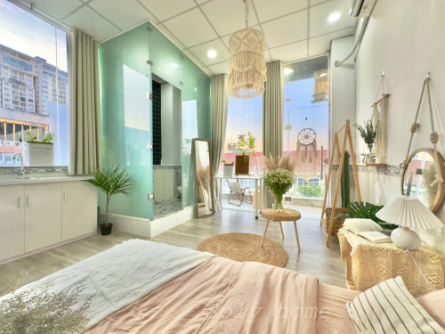 STUDIO BAN CÔNG FULL NỘI THẤT, CỬA SỔ LỚN, GẦN LOTTE MART, TDTU, RMIT Q1,4,8