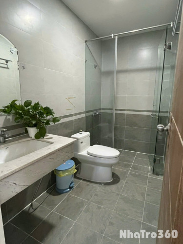 Cho thuê căn hộ 1 phòng ngủ/studio có ban công, full nội thất tại phường Tân Phong quận 7 gần Lotte, RMIT, TDTU, SCVIVO