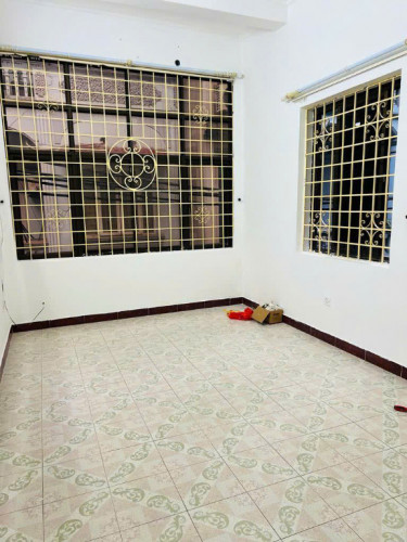 Cho thuê nhà ngõ Bùi Ngọc Dương, 45 x 3 tầng, 3 ngủ, 10 Triệu ở hộ gia đình