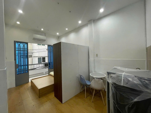 Trống sẵn phòng ngủ tách bếp ban công thóang mát gần Vạn Hạnh Mall