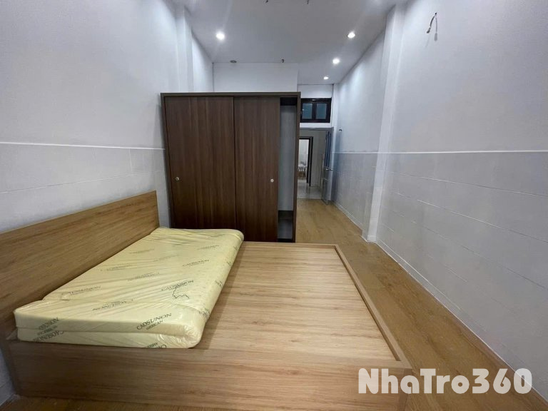 Trống sẵn phòng ngủ tách bếp ban công thóang mát gần Vạn Hạnh Mall