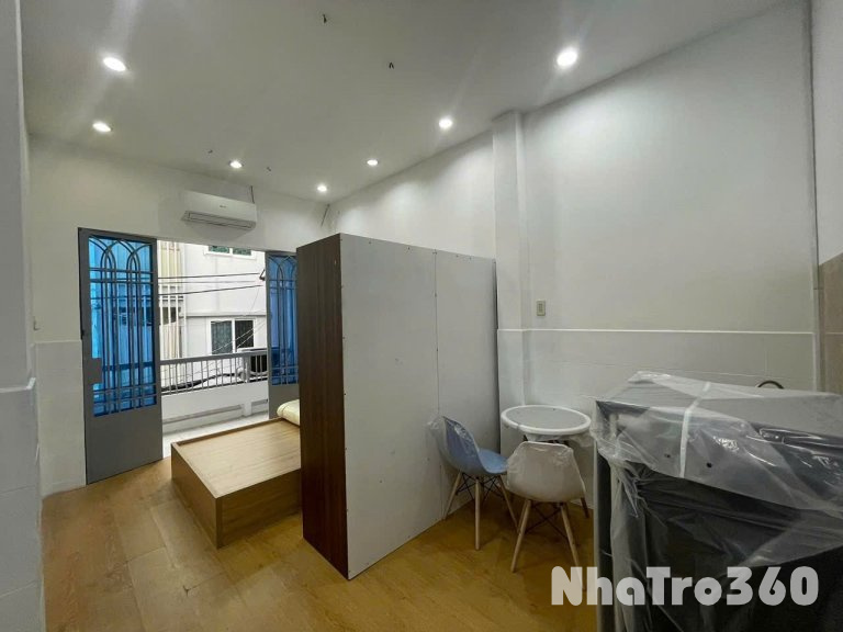 Trống sẵn phòng ngủ tách bếp ban công thóang mát gần Vạn Hạnh Mall