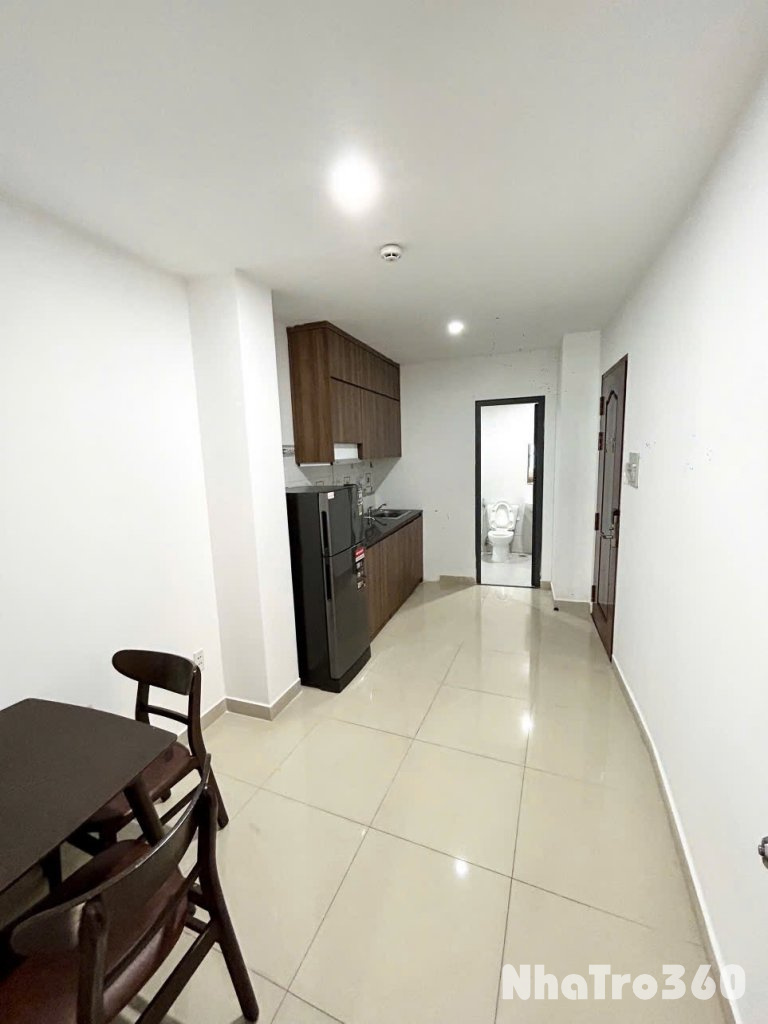 Cho thuê căn hộ 1PN, Q10, đường Thành Thái, gần Sân Vận Động Phú Thọ, Nhà Thờ Đồng Tiến, Vạn Hạnh Mall