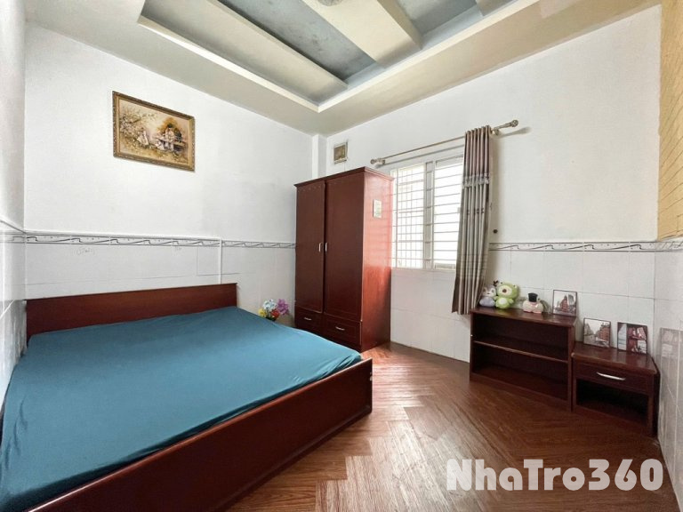 Full nội thất, mặt tiền, cửa sổ rộng thoánh