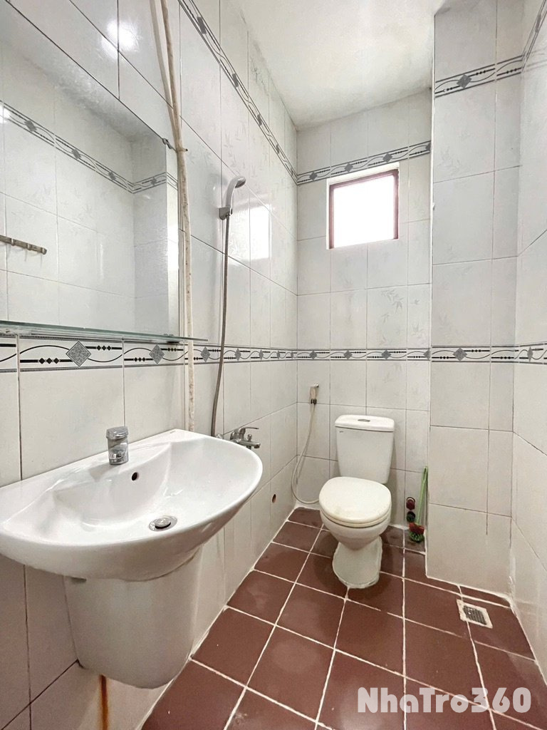 Full nội thất, mặt tiền, cửa sổ rộng thoánh