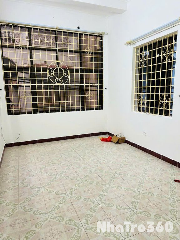 Cho thuê nhà ngõ Bùi Ngọc Dương, 45 x 3 tầng, 3 ngủ, 10 Triệu ở hộ gia đình