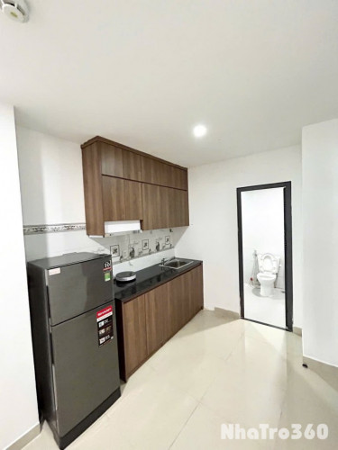 Cho thuê căn hộ 1PN, Q10, đường Thành Thái, gần Sân Vận Động Phú Thọ, Nhà Thờ Đồng Tiến, Vạn Hạnh Mall