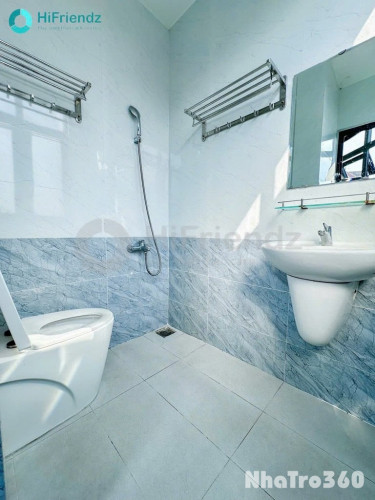 Phòng siêu thoáng với cửa sổ lớn tại Q7 siêu rộng