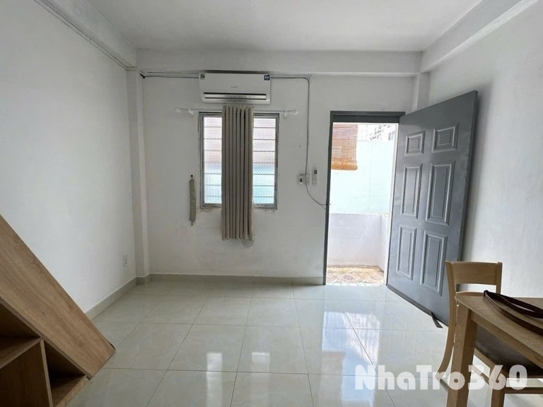 Full nội thất, bancol, cửa sổ, tự do, giá rẻ