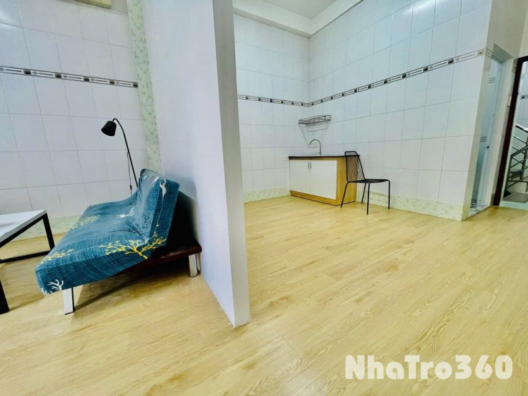 Nội thất cơ bản, tách bếp, ban công, tự do