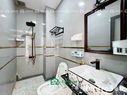 Ban công rộng, full nội thất, rộng thoáng mát