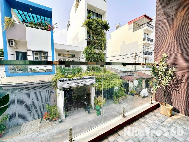 2 phòng ngủ, Full nội thất, ban công, Quận 10