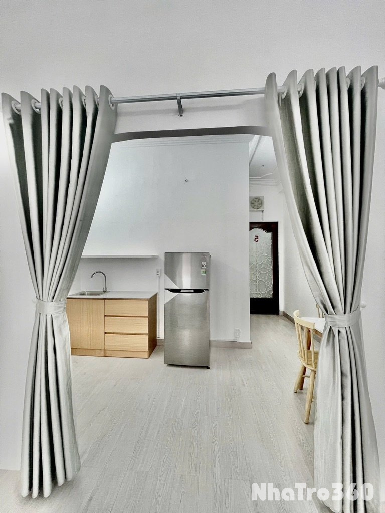 STUDIO TÁCH BẾP SIÊU RỘNG BANCOL THOÁNG QUẬN 10